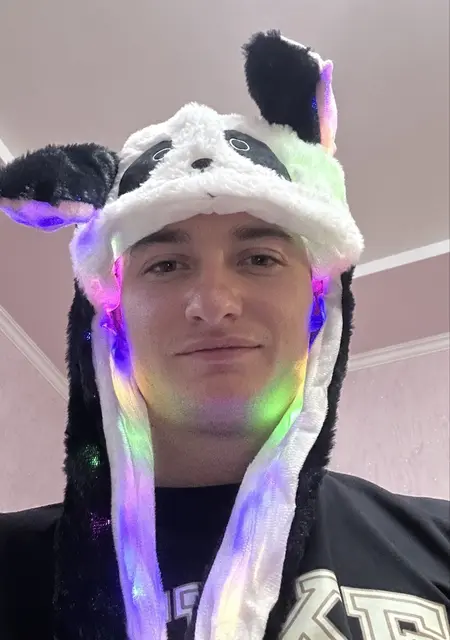 Алексей из Мелитополя, мне 25, познакомлюсь без обязательств