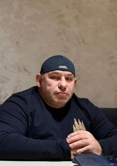 Я Шамиль, 43, из Берлина, ищу знакомство для приятного времяпровождения