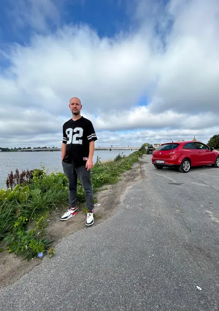 Vladimir из Ольденбурга, ищу на сайте знакомства на одну ночь