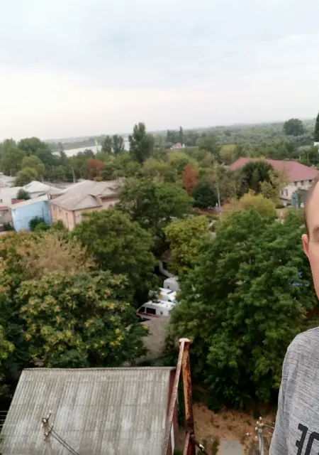 Александр из Голой Пристани, мне 27, познакомлюсь на одну ночь