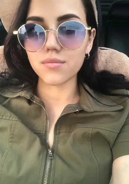 Я Марина, 25, знакомлюсь без обязательств в Донецке