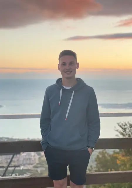 Константин из Мариуполя, мне 28, познакомлюсь для приятного времяпровождения