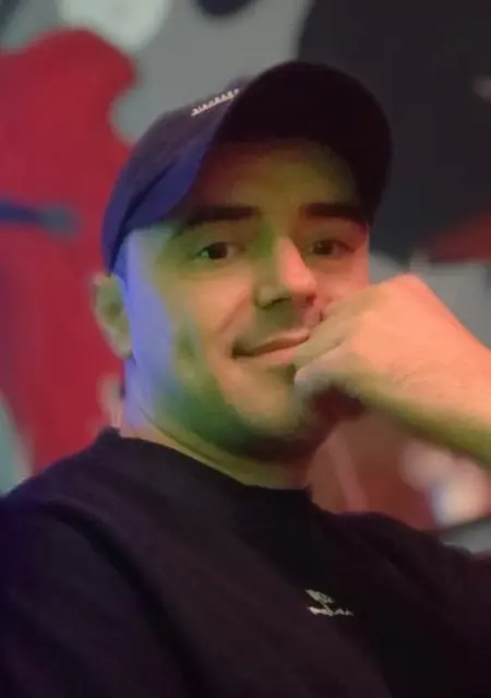 Я Игорь, 36, знакомлюсь для приятного времяпровождения в Хельсинки