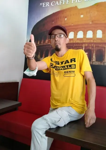 Я Giulio De Iuniis, 45, из Рима, ищу знакомство