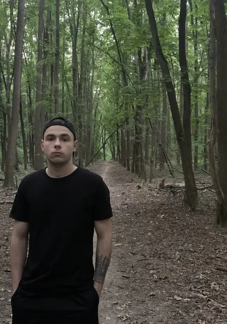 Руслан из Харькова, ищу на сайте общение