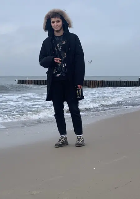 Я Yuri, 20, знакомлюсь для общения в Франкфурте-на-майне