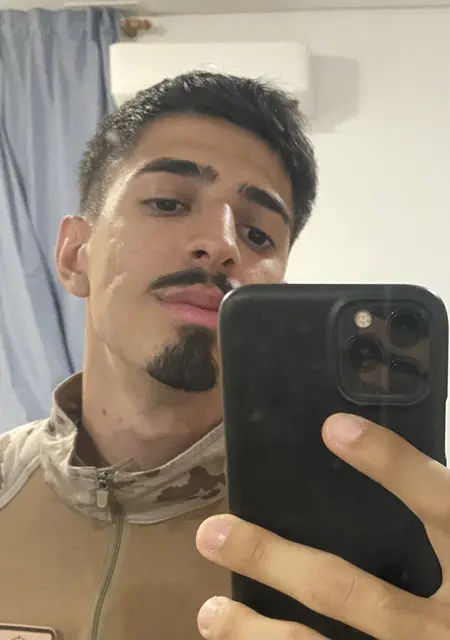 Adrian de Málaga, busco en el sitio conversación virtual