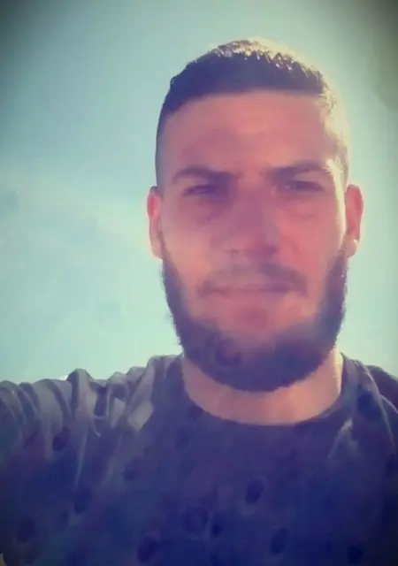 Я Nikos, 27, из Афин, ищу знакомство