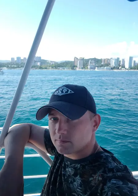 Андрей из Бреста, ищу на сайте знакомства без обязательств