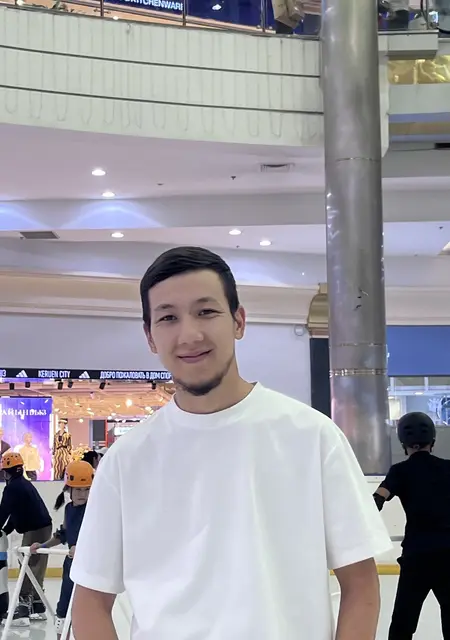 Я Рустам, 23, из Астаны, ищу знакомство для приятного времяпровождения