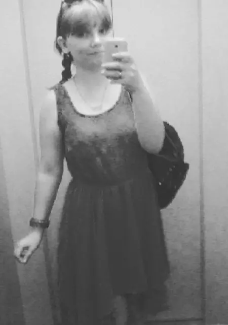 Я Александра, 28, знакомлюсь для приятного времяпровождения в Днепре