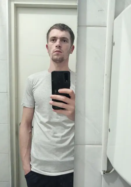 Эдуард из Одессы, мне 28, познакомлюсь без обязательств