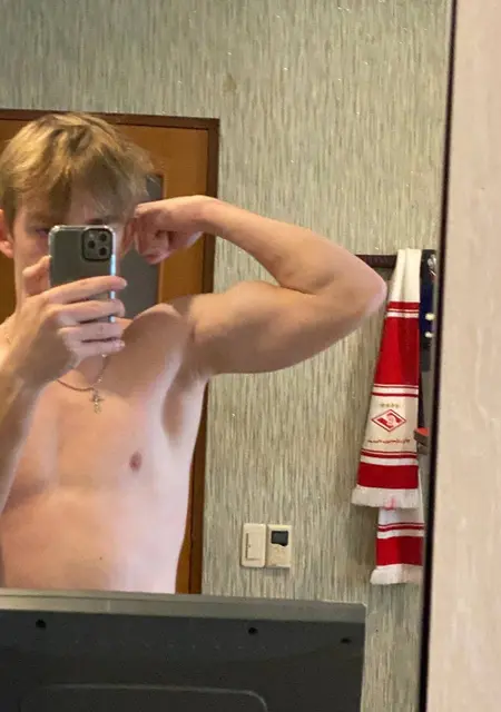 Я Илья, 21, из Осло, ищу знакомства без обязательств