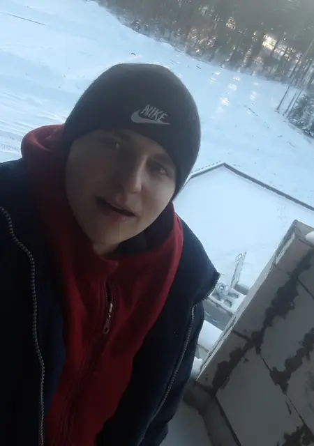 Я Саша, 27, из Волковыска, ищу знакомство для вирта