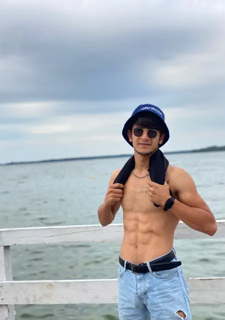 Я Eyubov, 20, знакомлюсь без обязательств в Гданьске