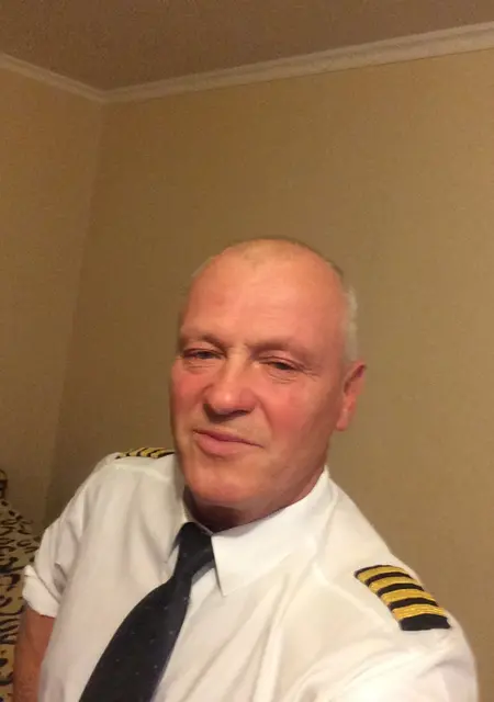 Я Alexs, 60 років з Києва, шукаю знайомства на одну ніч