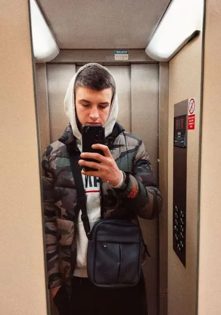 Я Vasil, 18, знакомлюсь в Праге