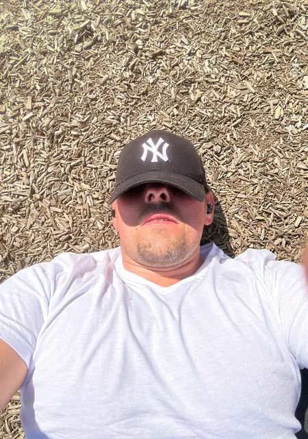 Micha из Дортмунда, ищу на сайте знакомства без обязательств