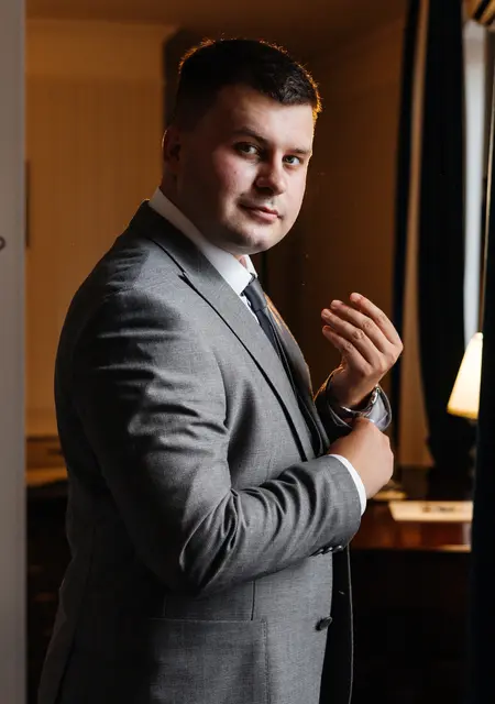 Я Максим, 26 років, знайомлюсь без зобов'язань у Чернівцях