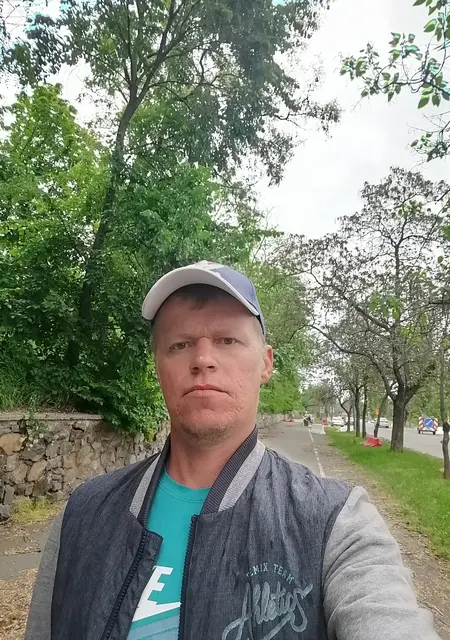 Стас з Маріуполя, мені 39 років, познайомлюсь на одну ніч