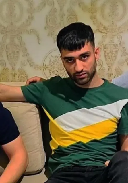 Я Çaça, 18, из Стамбула, ищу знакомства на одну ночь