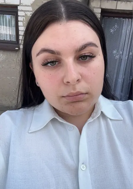 Я Dominika, 20, из Кельца, ищу знакомства без обязательств