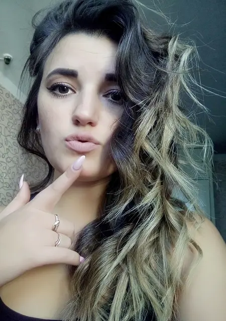 Виктория из Киева, ищу на сайте постоянные отношения