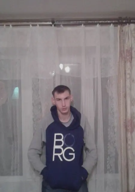 Я Саша, 29, знакомлюсь на одну ночь в Гродно