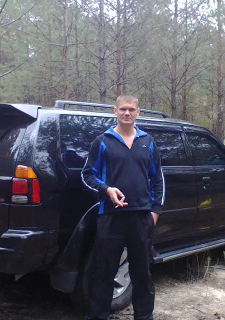 Я Михаил, 40, знакомлюсь на одну ночь в Полтаве