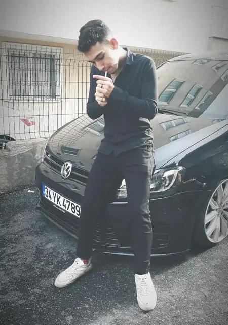 Я Enes, 19, из Ризе, ищу знакомство для постоянных отношений