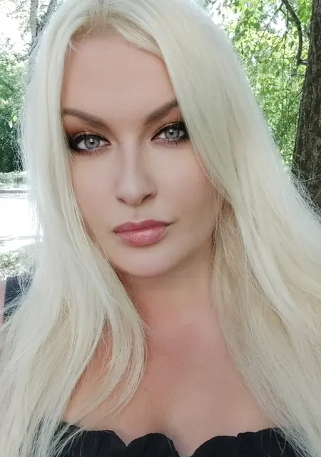 Я Иринка, 35, знакомлюсь без обязательств в Донецке