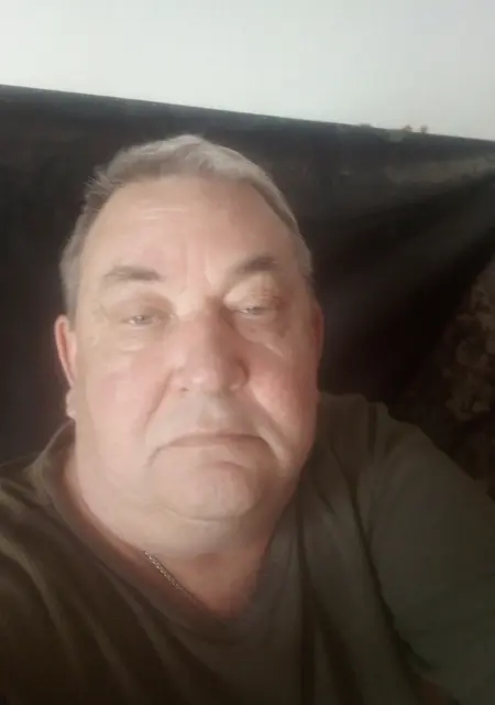 Олег из Краматорска, мне 52, познакомлюсь на одну ночь