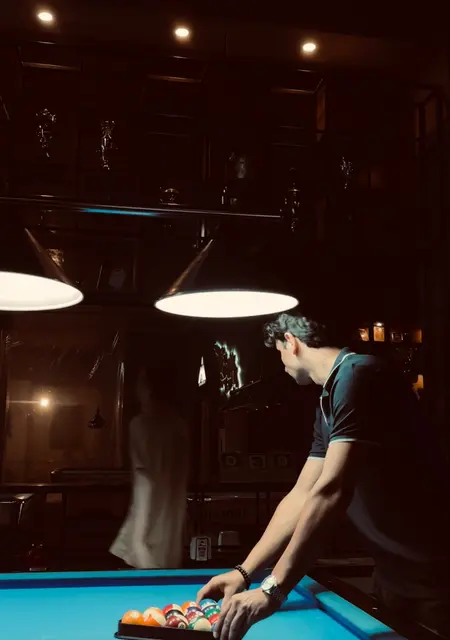 Я David, 21, из Тбилиси, ищу знакомства без обязательств