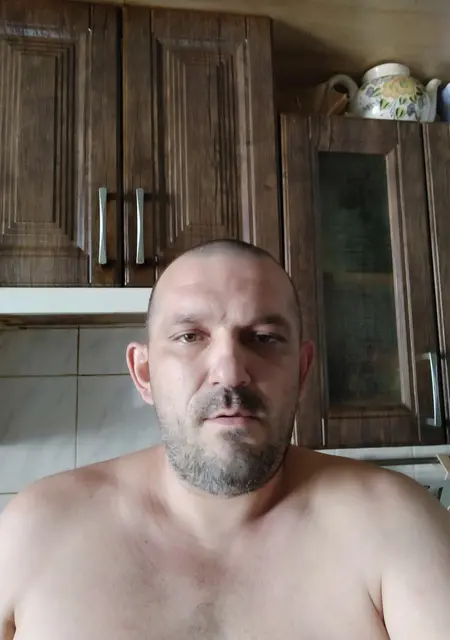 Я Иван, 42, знакомлюсь без обязательств в Никополе