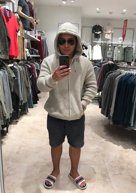 Erjan из Бишкека, мне 32, познакомлюсь для общения