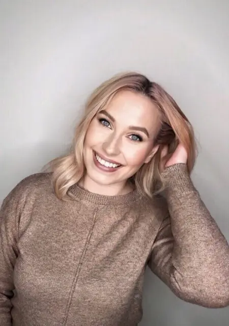 Арина из Минска, мне 33, познакомлюсь для приятного времяпровождения