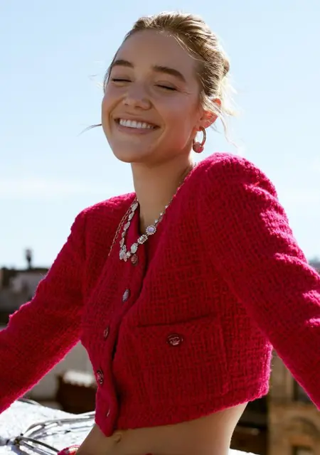 Hannah Ponton from London, looking for chat