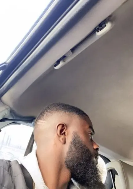 Я Flyhuspup, 23, из Парижа, ищу знакомство