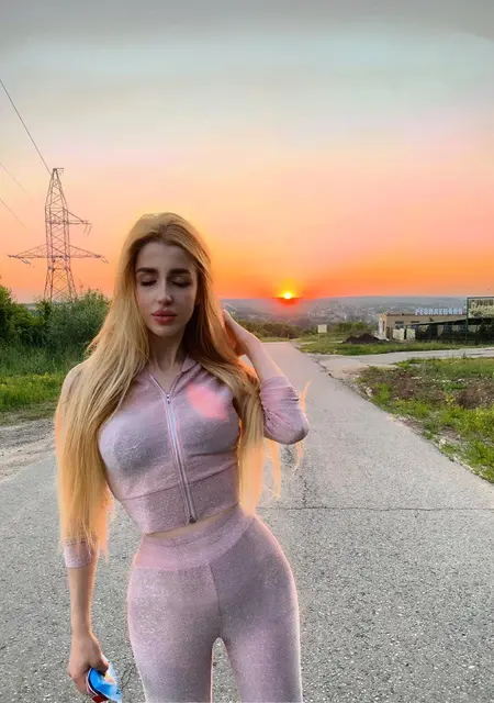 Kris из Киева, мне 26, познакомлюсь для приятного времяпровождения