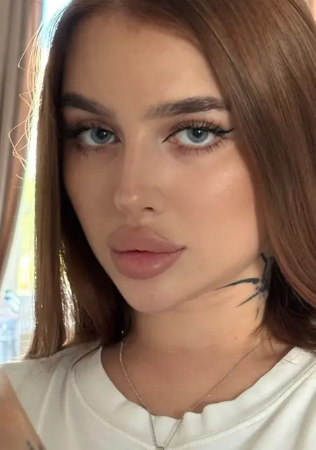 Лана з Одеса, шукаю на сайті знайомства без зобов'язань