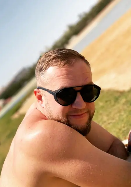 Саша из Запорожья, ищу на сайте знакомства на одну ночь