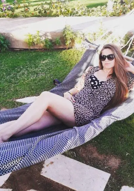 Я Оксана, 34, из Минска, ищу знакомство для дружбы