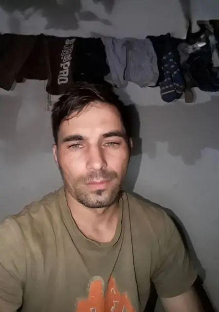 Gabriel из Бухареста, мне 36, познакомлюсь