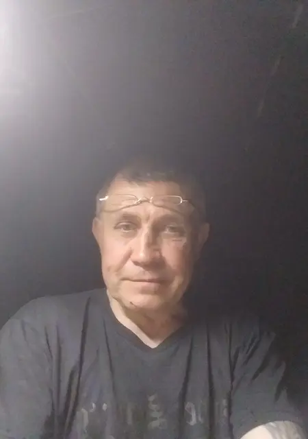 Я Юрий, 55 років з Чернівців, шукаю знайомство для приємного проведення часу