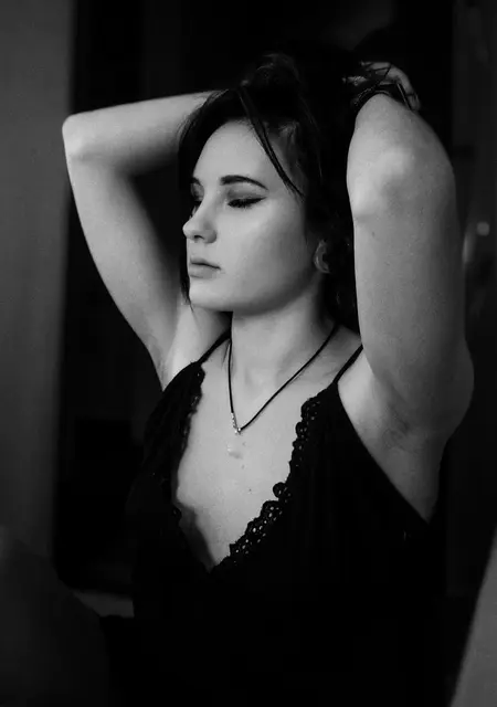 Я Ника, 24 років з Суми, шукаю знайомства без зобов'язань