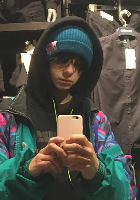 Владислав из Луцка, мне 20, познакомлюсь для приятного времяпровождения