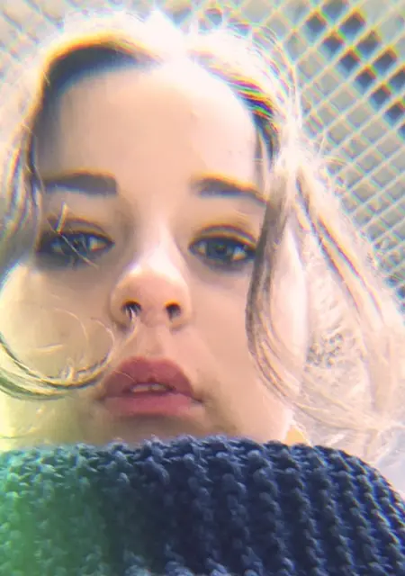 Ксюша из Павлограда, ищу на сайте знакомства без обязательств