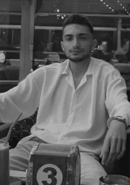 Я Metehan, 22, знакомлюсь на одну ночь в Мерсине