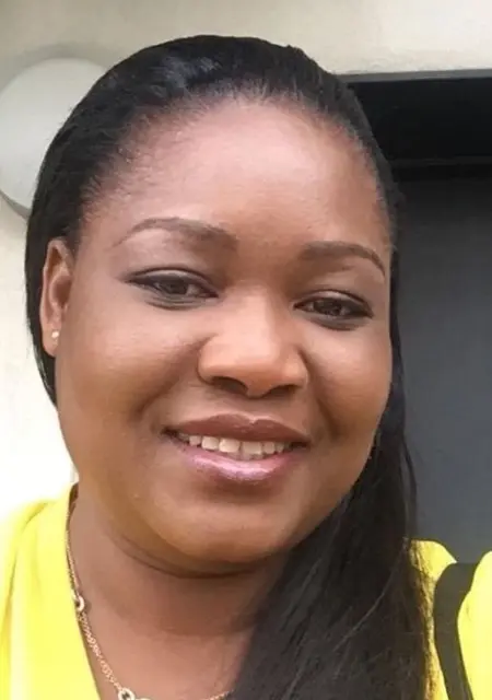 Я Saira, 44, знакомлюсь в Стамбуле