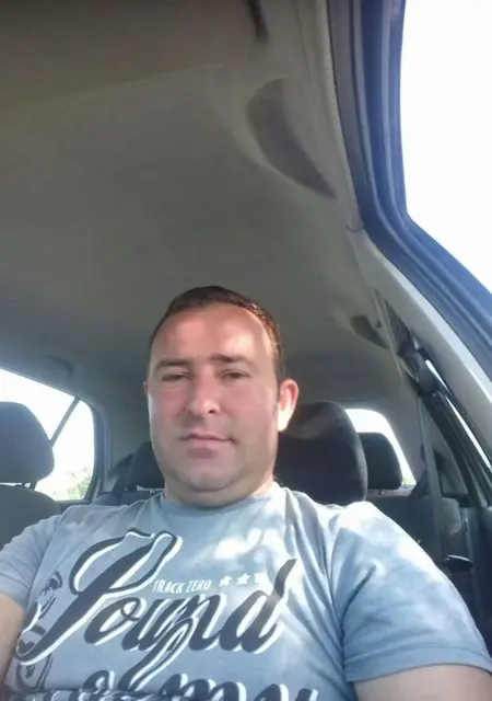 Я Miti, 36, знакомлюсь в Бухаресте